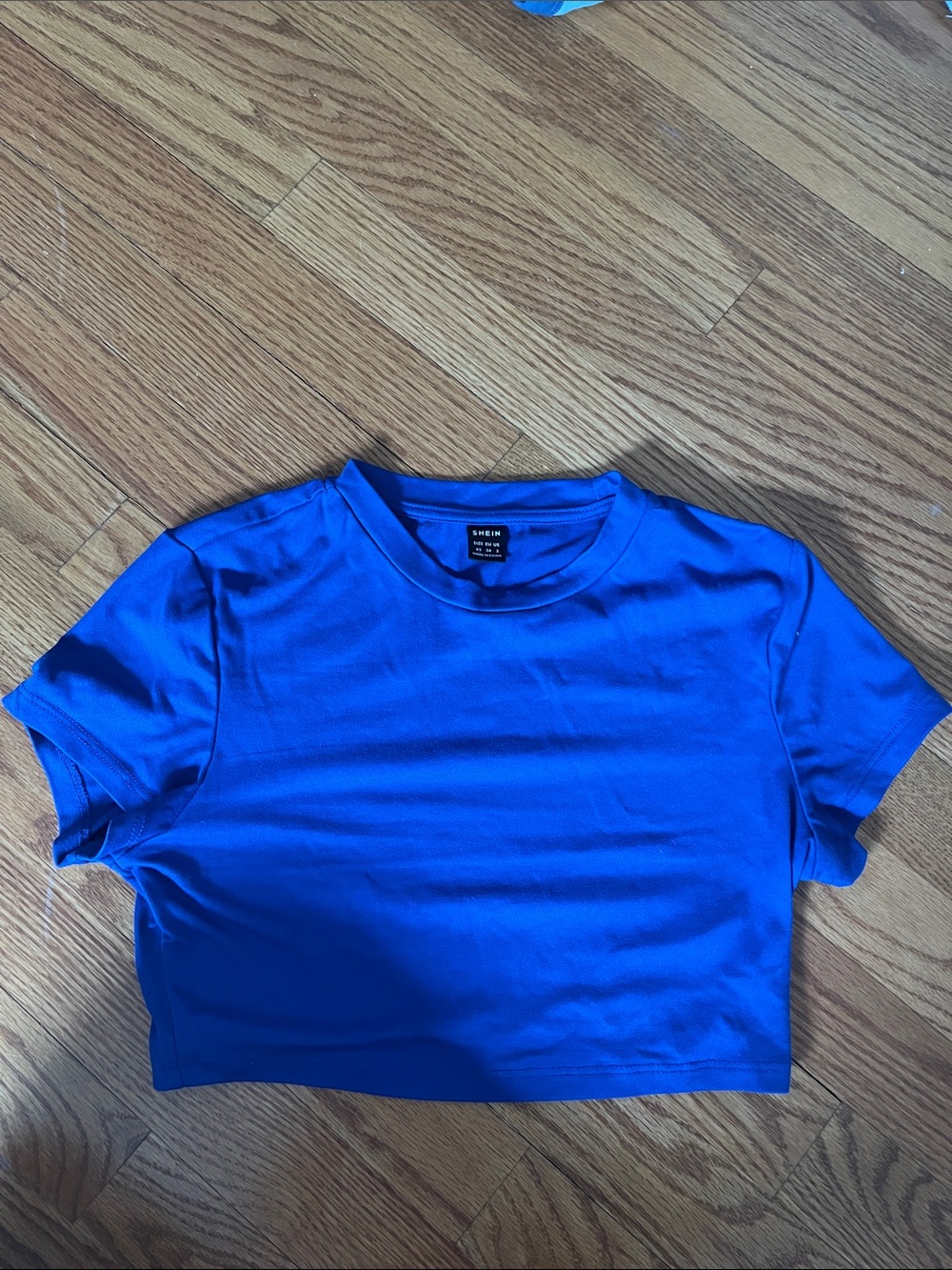 Women’s cropped tee
